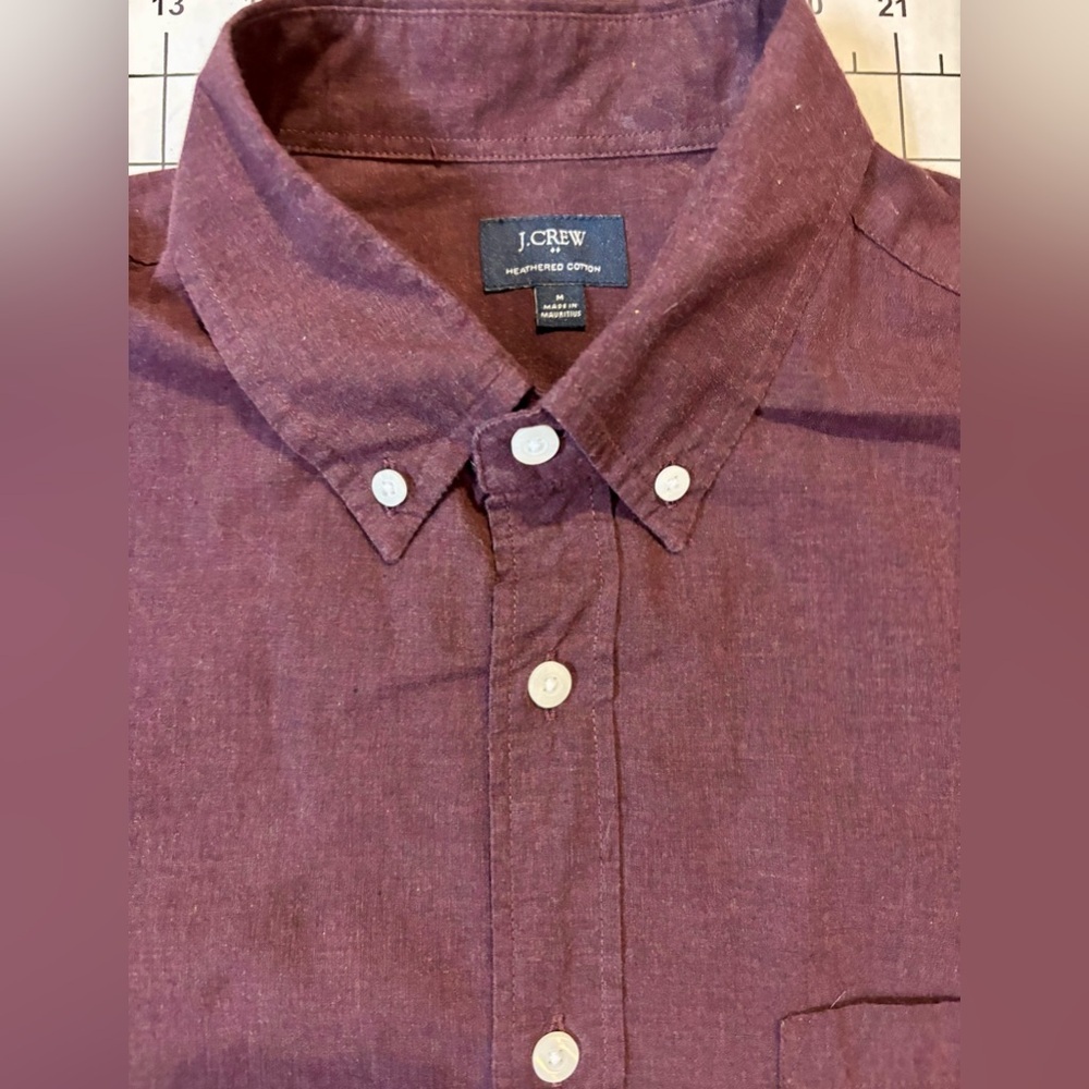 J. Crew Men’s Medium Maroon Heathered Cotton Button Down Shirt